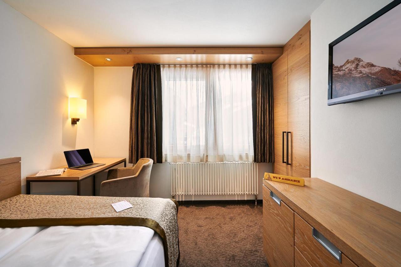 Hotel Ambiance Церматт Номер фото